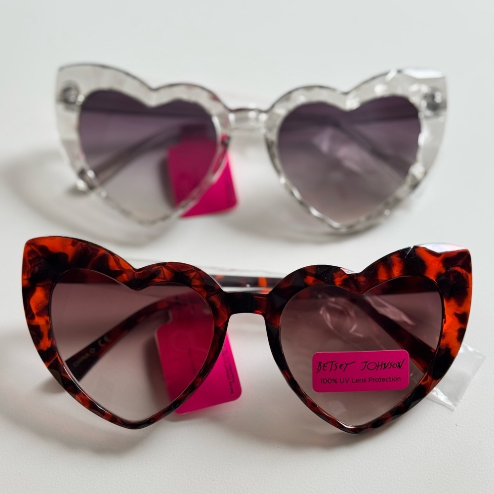 2pk Betsey Johnson Queen of Hearts Sunglasses - Picture 2 of 8